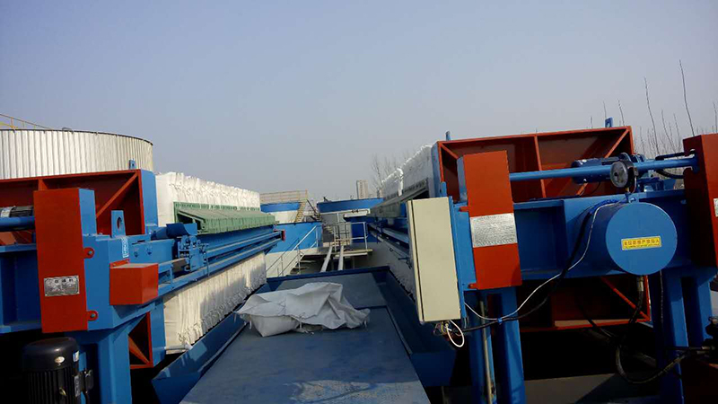 化工廠污水現(xiàn)場(圖1)